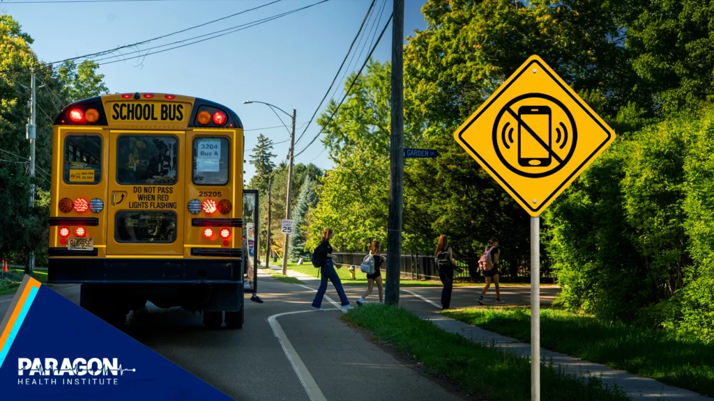 1AW THUMB SMALLER Cell Phone Free School0